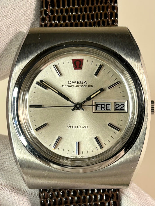 Vintage Omega Genève Ref. 1310 men’s timekeeper showcasing 1970s Swiss design and precision quartz technology