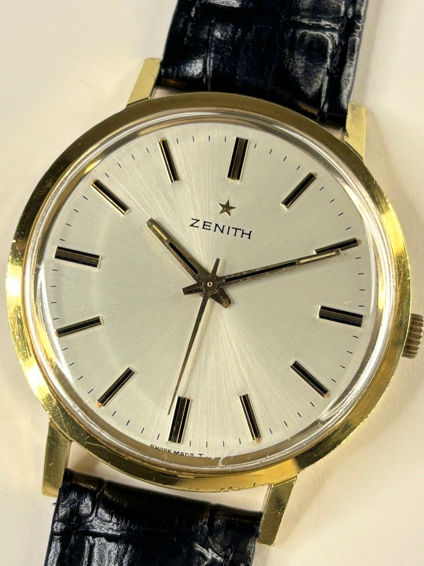 ZENITH Vintage 1970’s Men’s Manual Sunburst Dial Gold Dress Watch - 1209 40