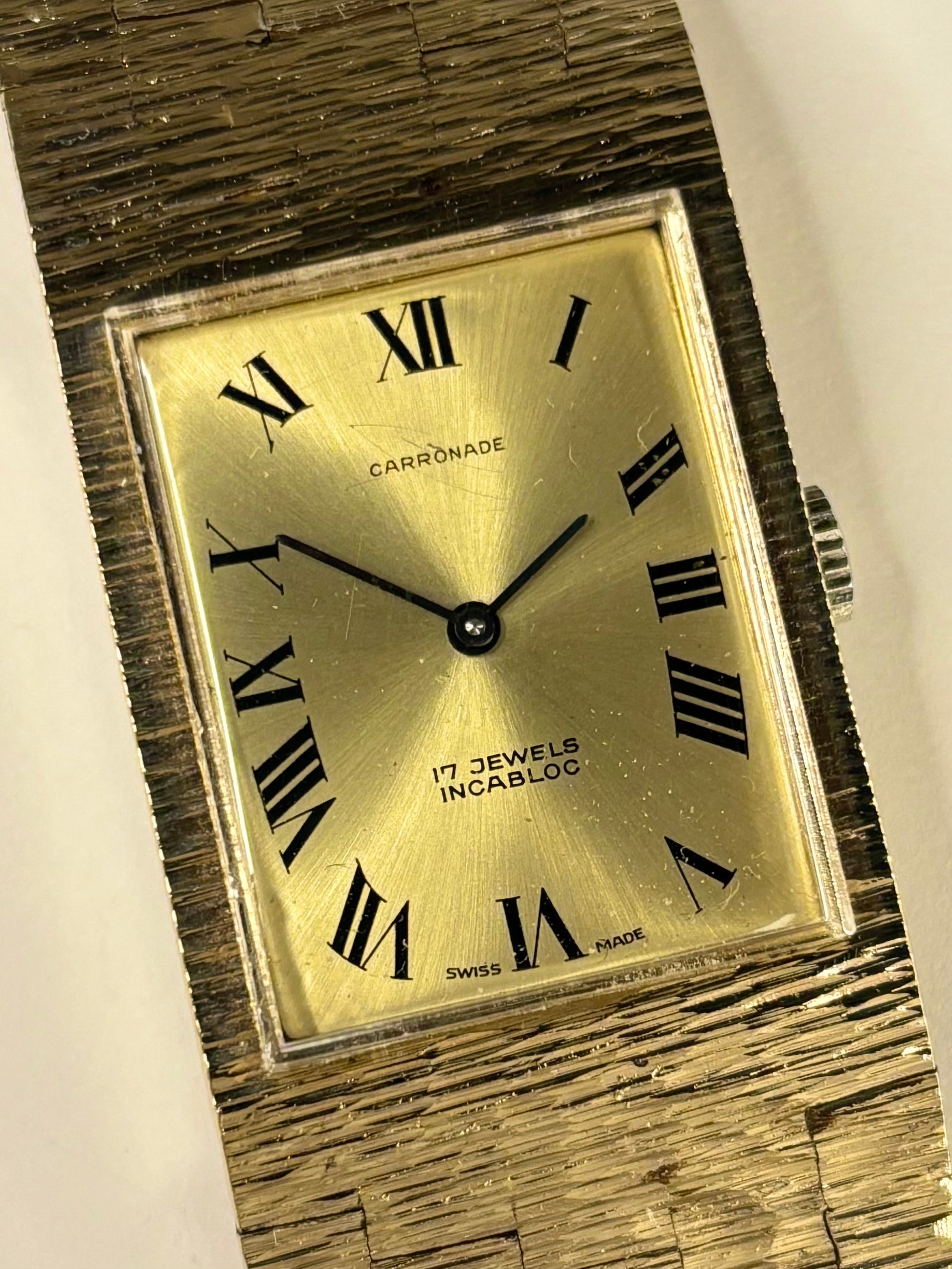 Close up of Carronade 1979 vintage men’s watch gold dial dress style