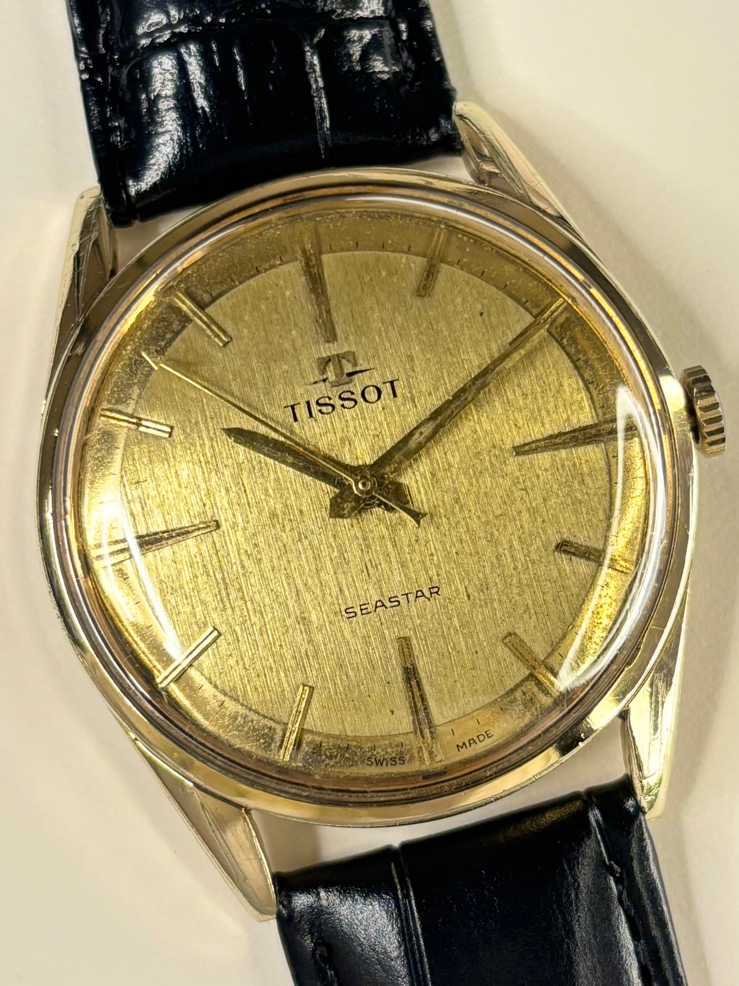 TISSOT Seastar Vintage 1960’s Men’s Manual Gold Dress Watch - 41501
