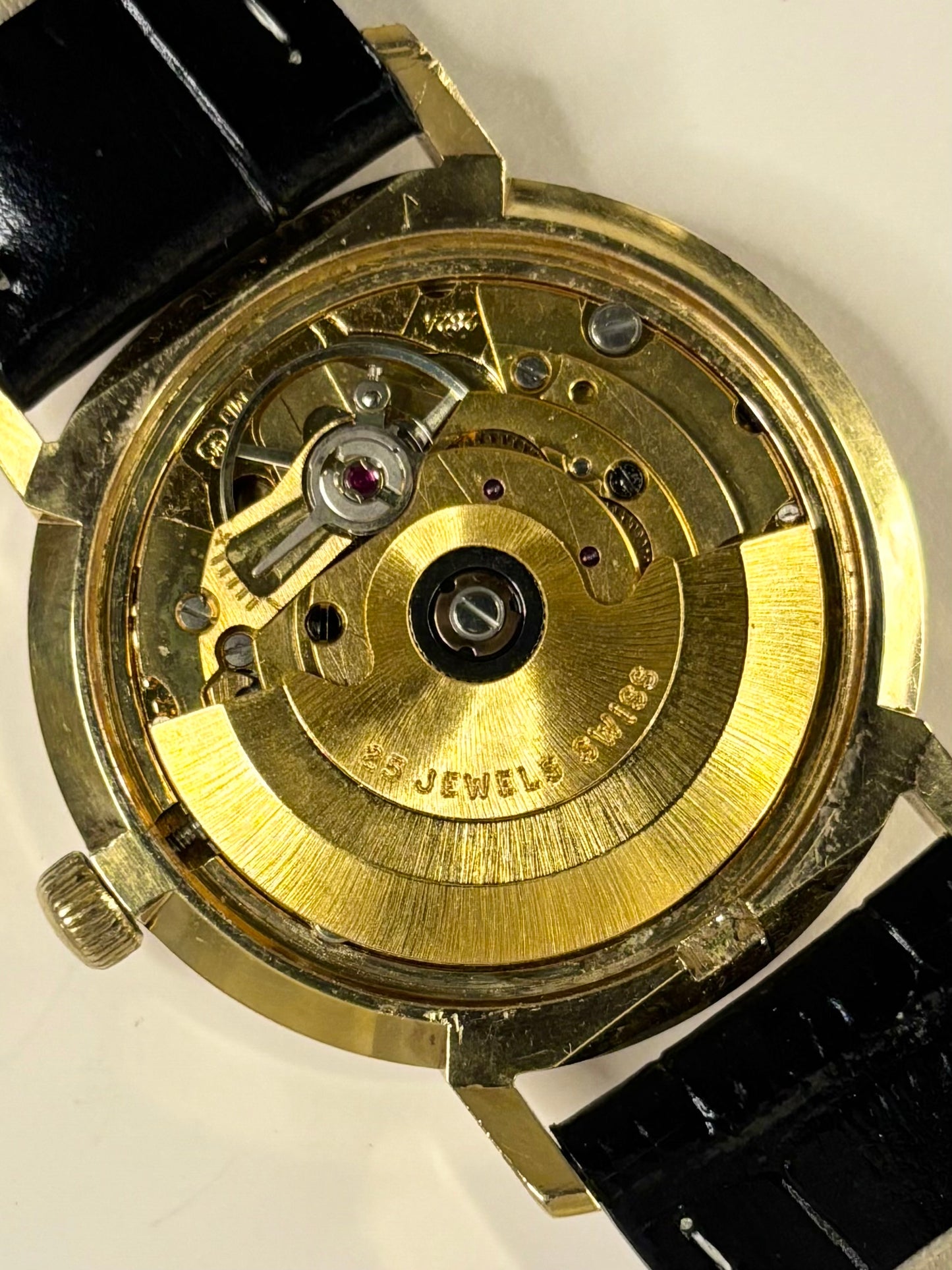 Rotary dress watch timepiece 1975 — automatic mechanism, 34mm gold-plated case with caseback and crown design