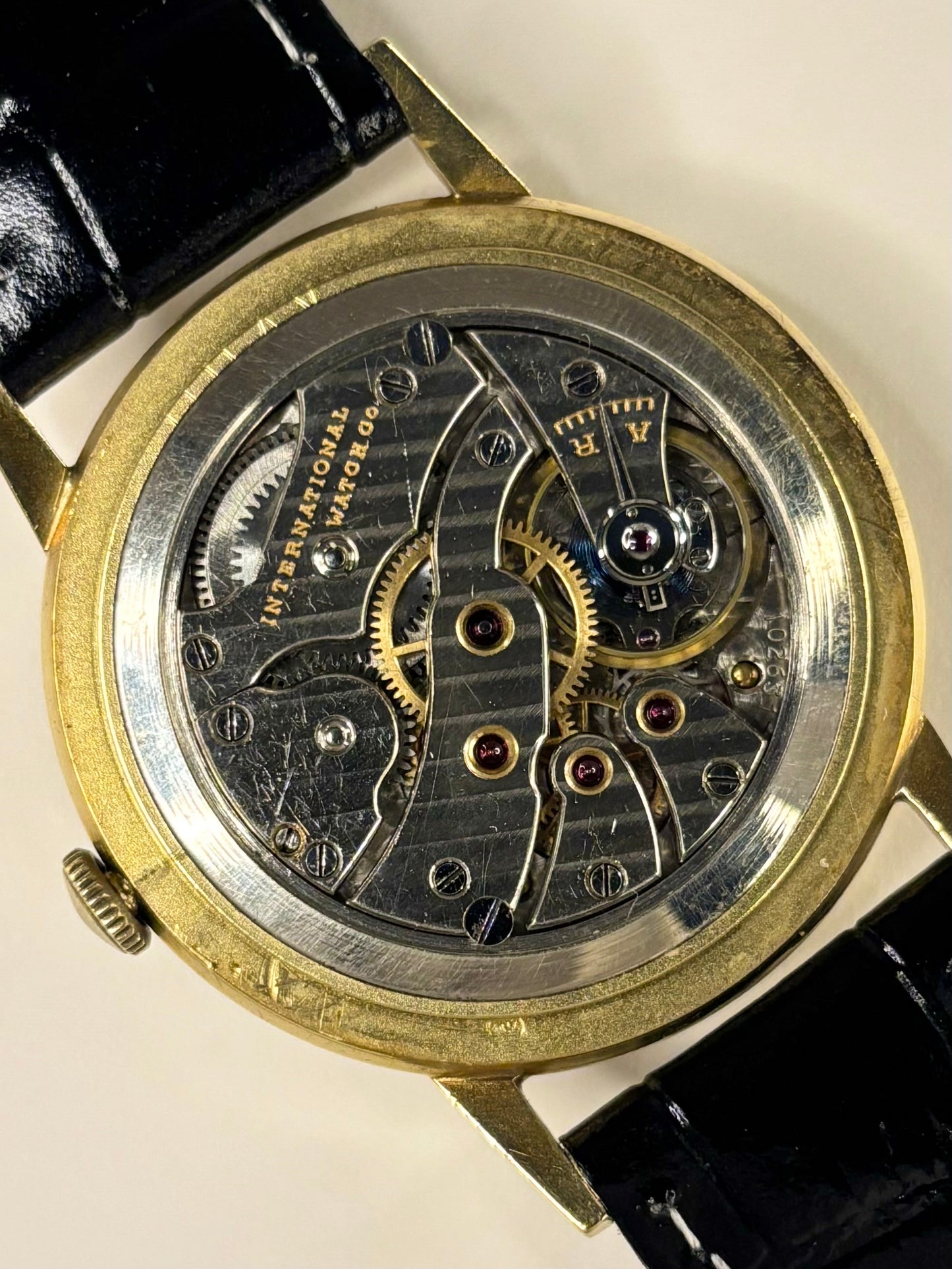 IWC Schaffhausen 18ct gold vintage timepiece manual wind 1940's Cal. 105