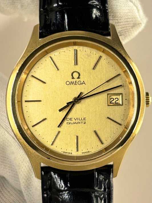 Omega De Ville dress timepiece ref. 192.0033 — 1976 quartz mechanism, 35mm gold-plated case in excellent condition