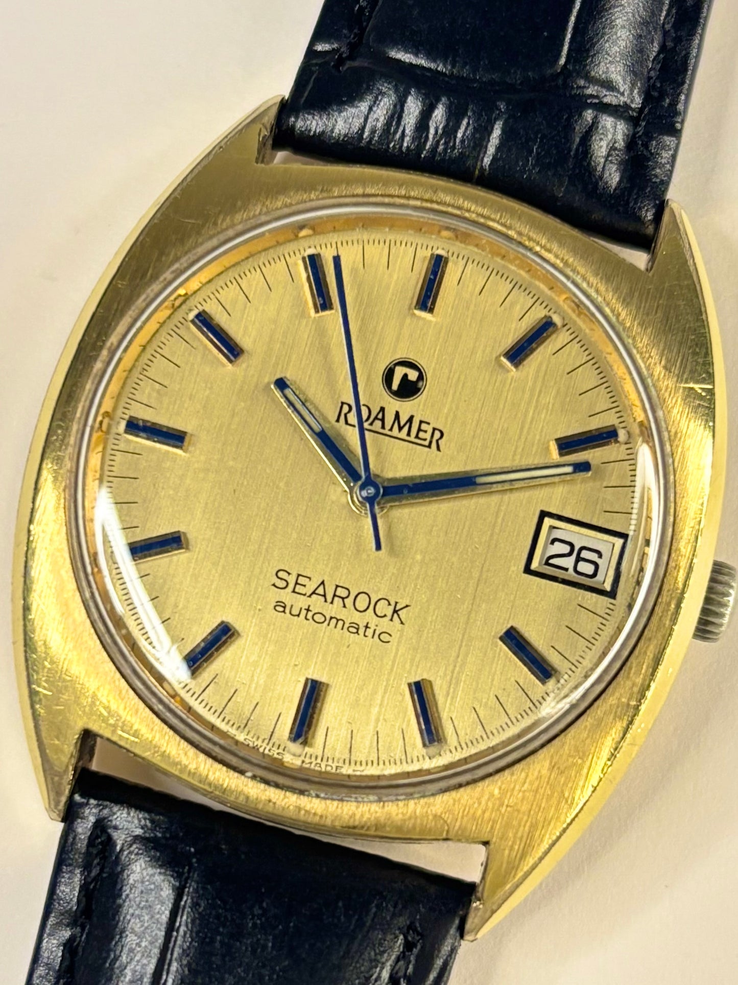 ROAMER Searock Vintage 1970’s Men’s Automatic Date Gold Dress Watch - 522