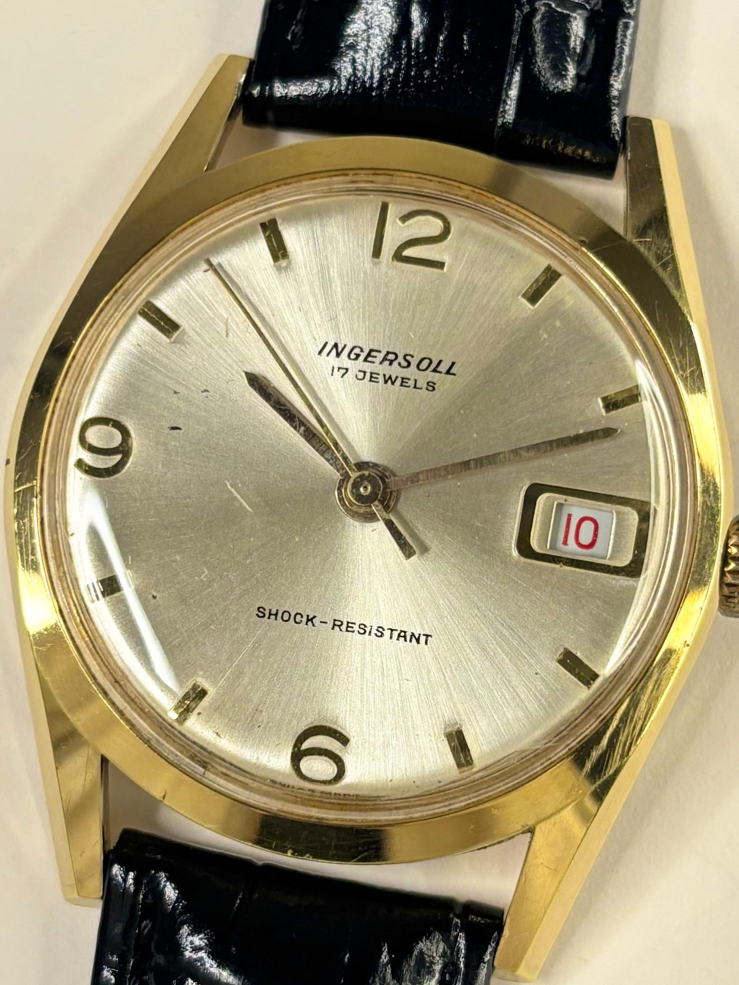 Refined Ingersoll 1966 men’s gold plated vintage dress timekeeper with minimalist design