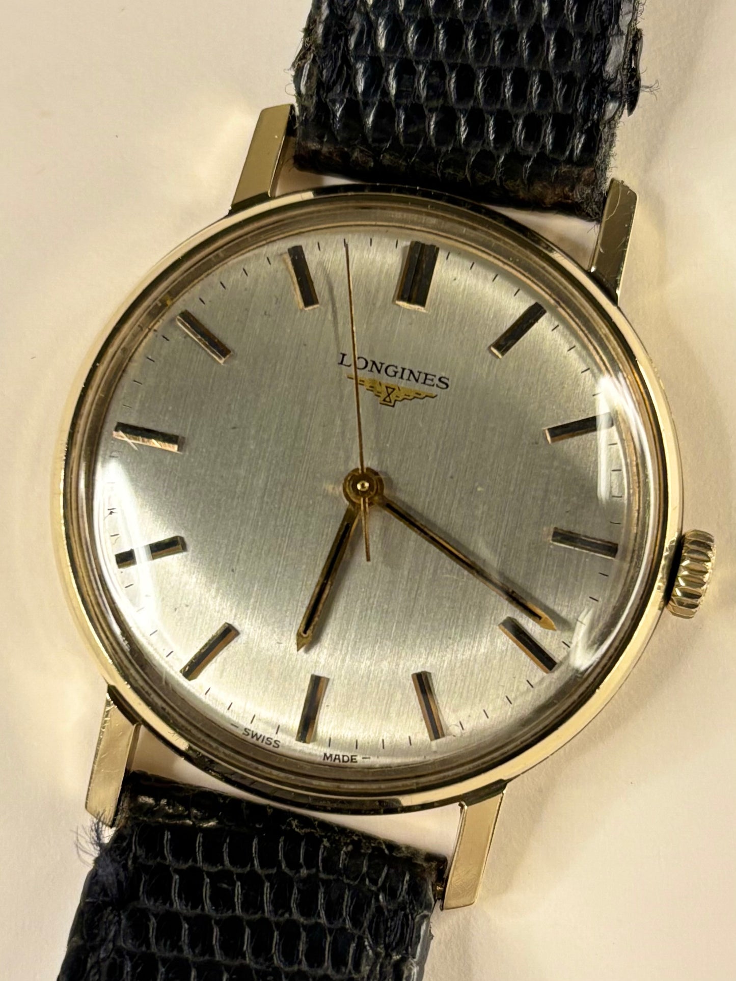 Longines 1977 vintage men’s timepiece solid 9ct gold manual movement