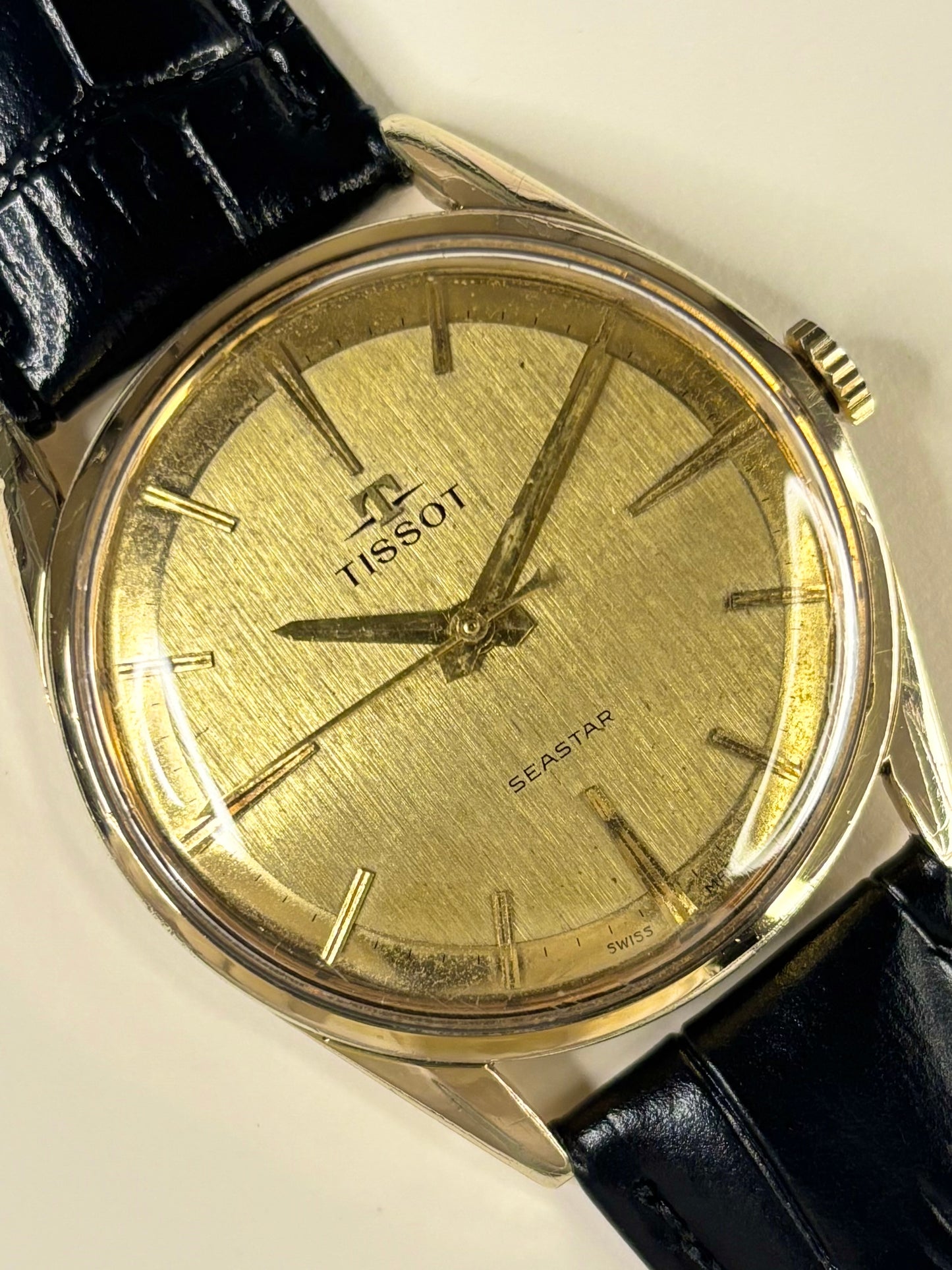 Vintage Tissot men’s dress watch gold dial gold-plated case c.1961