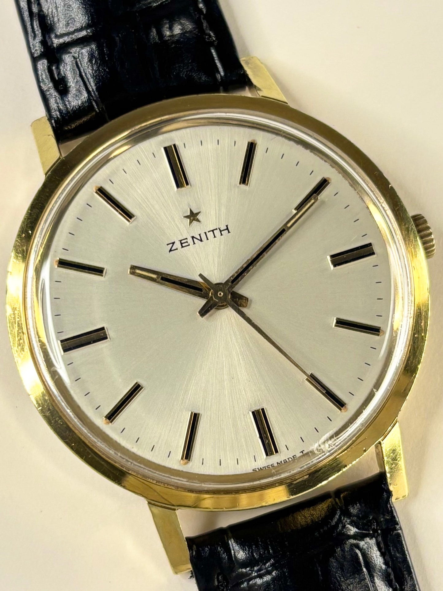 ZENITH Vintage 1970’s Men’s Manual Sunburst Dial Gold Dress Watch - 1209 40