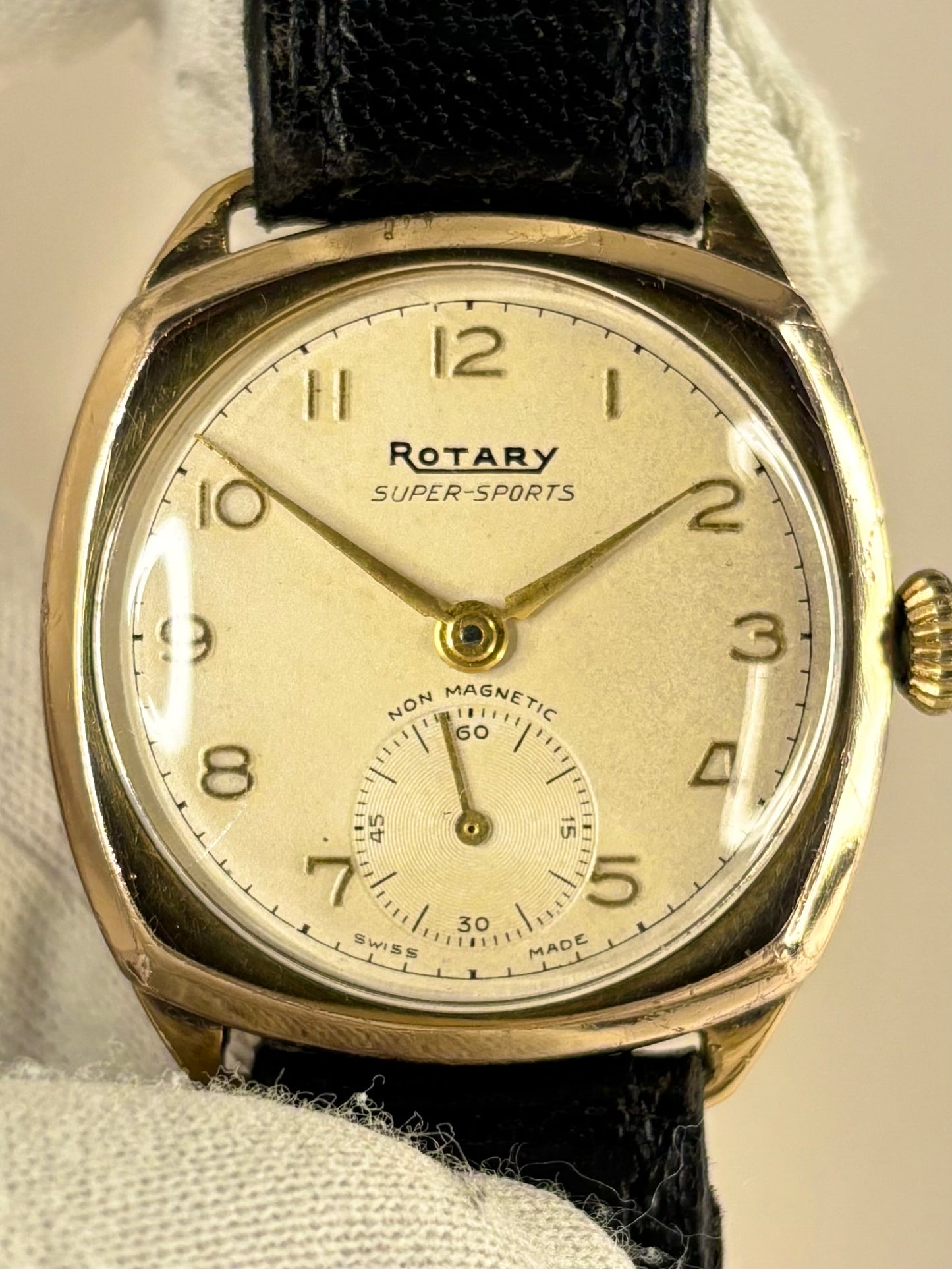 ROTARY Vintage 1940’s *BOXED* Men’s Manual Sub-Seconds Gold Cushion Dress Watch