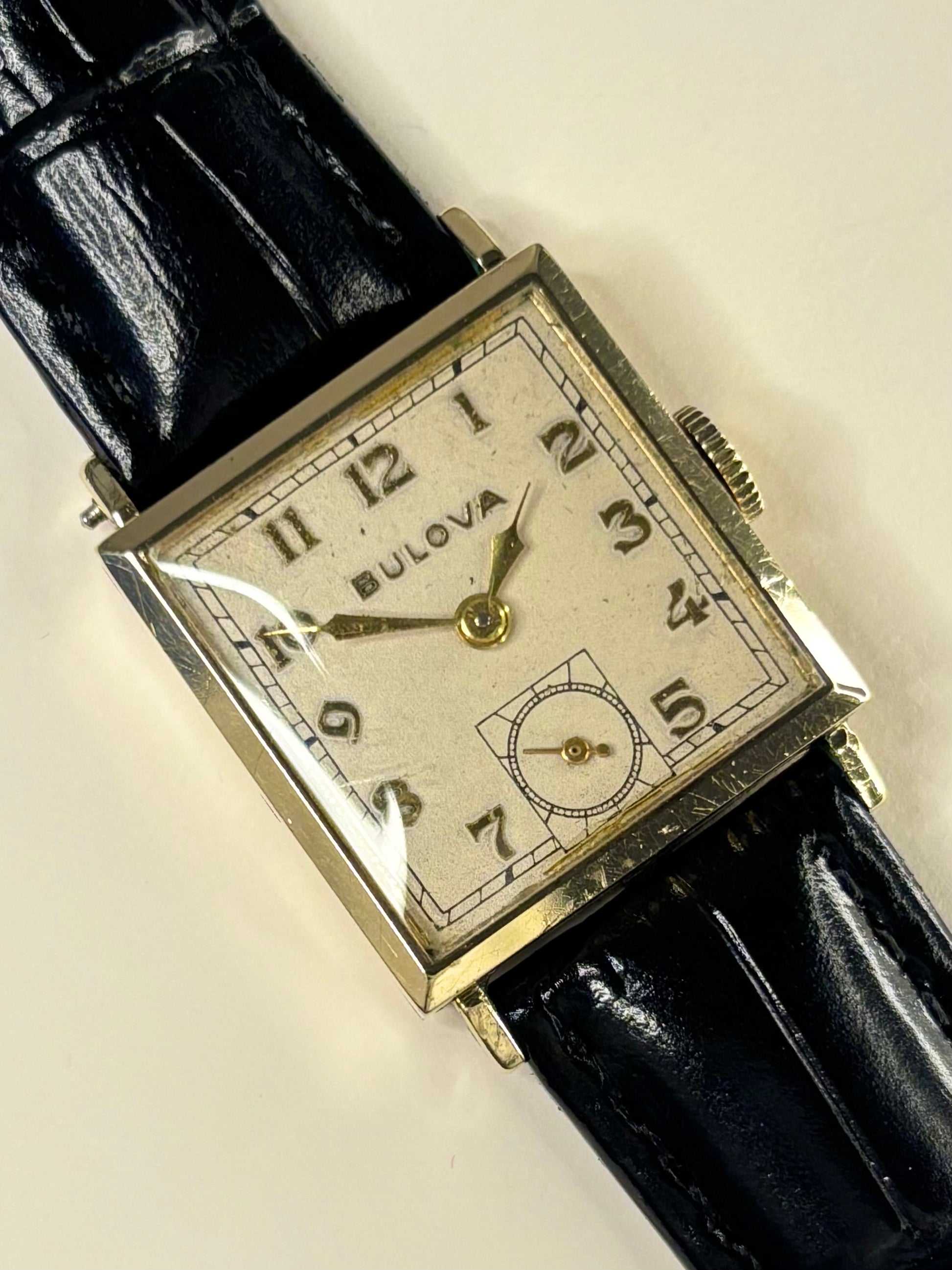 Bulova vintage men’s dress watch 1951 with white dial and 10K gold filled case
