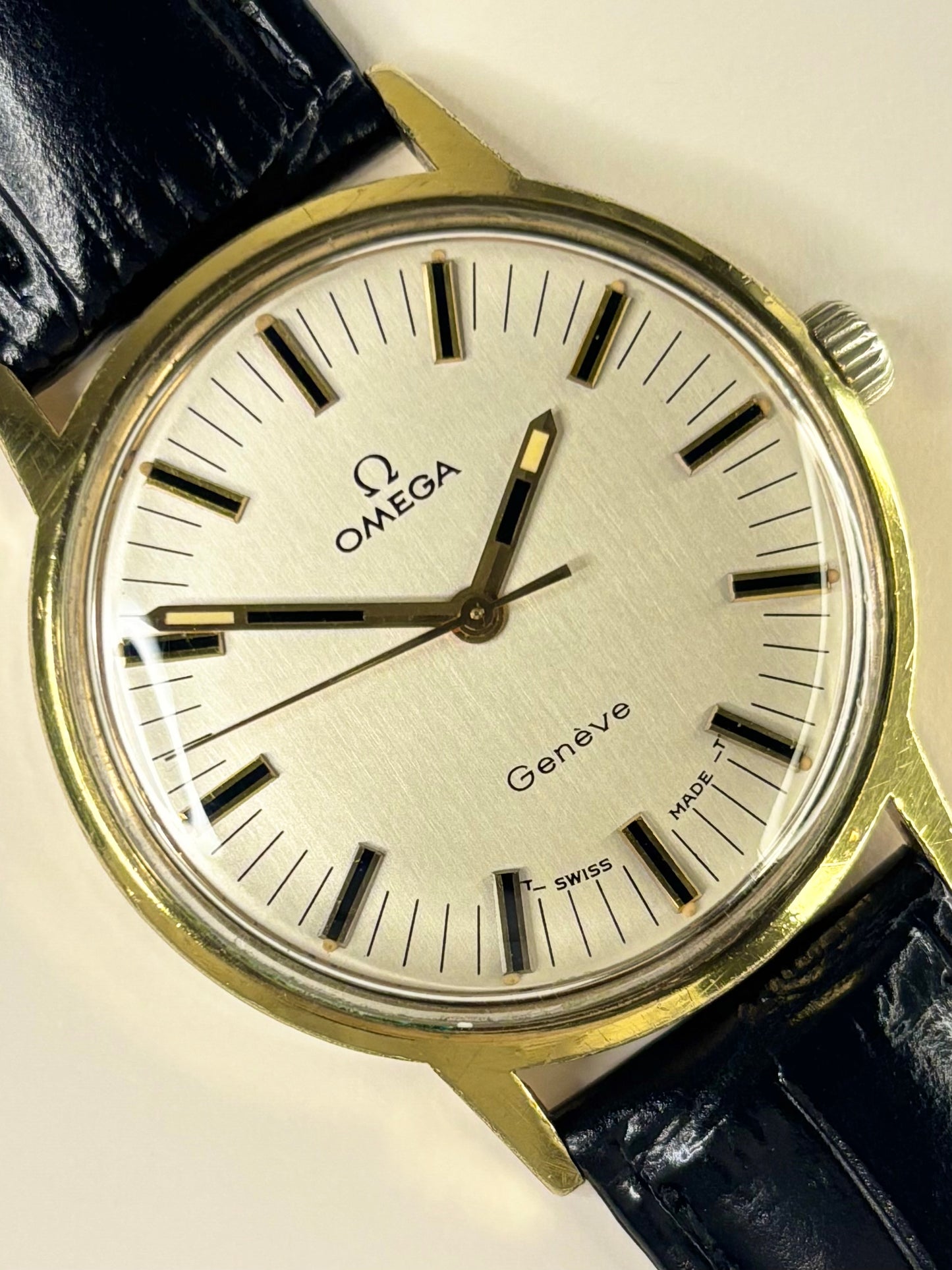 Omega Genève vintage men’s dress watch ref. 135.070 with gold-plated case and classic dial, c.1973