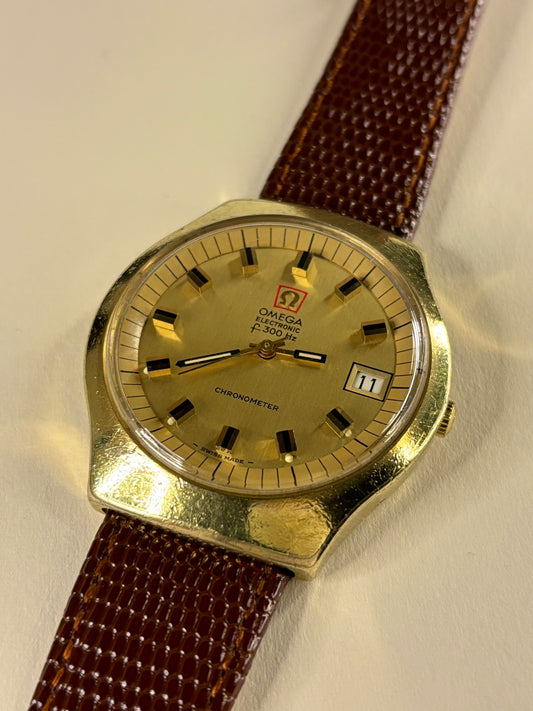 Luxury Omega Chronometer Ref. 198.021 gold plated timekeeper showcasing classic Swiss design