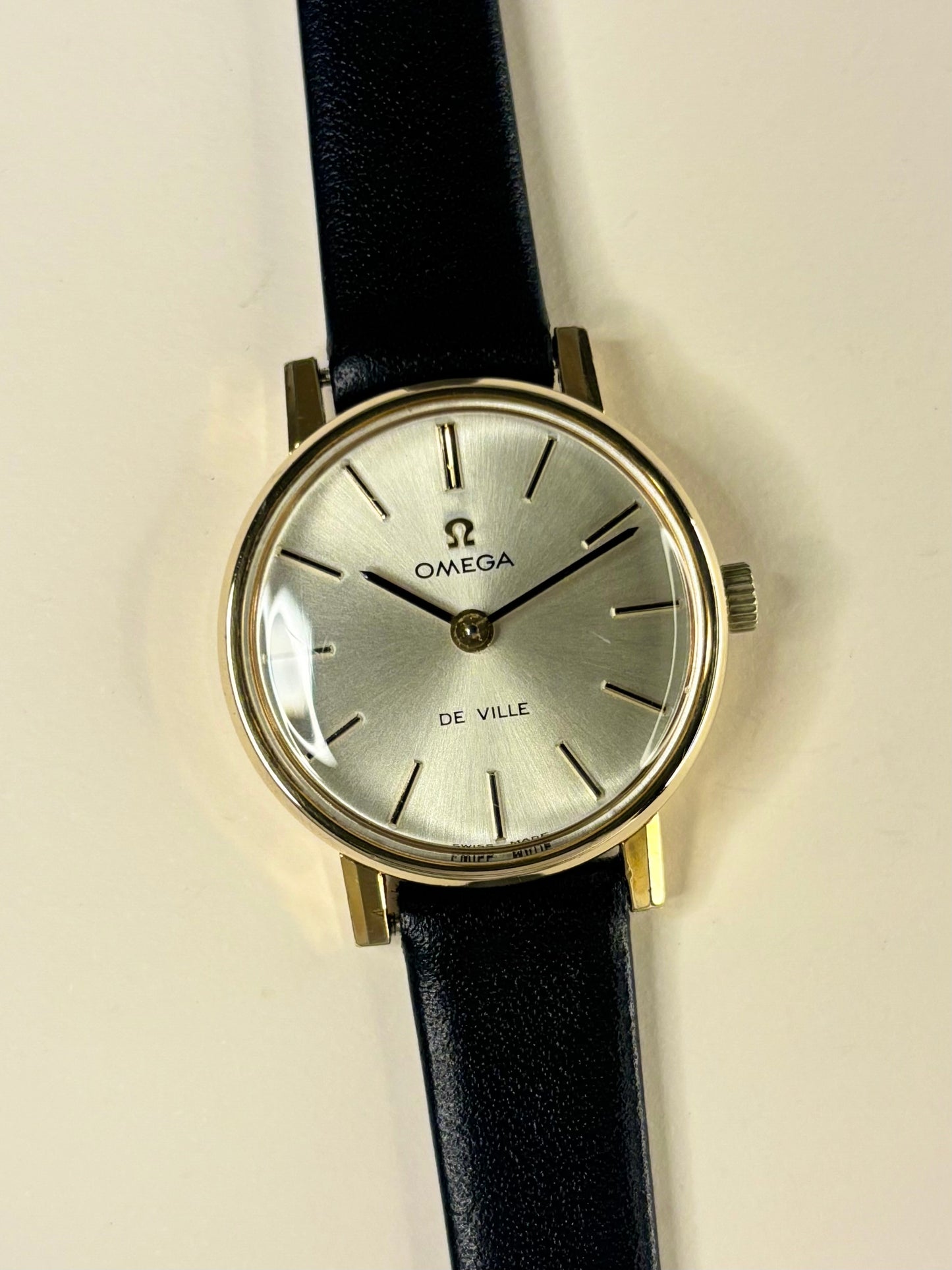 Omega vintage ladies manual wind watch ref. 511.215, 25mm gold-plated case, 11mm lugs