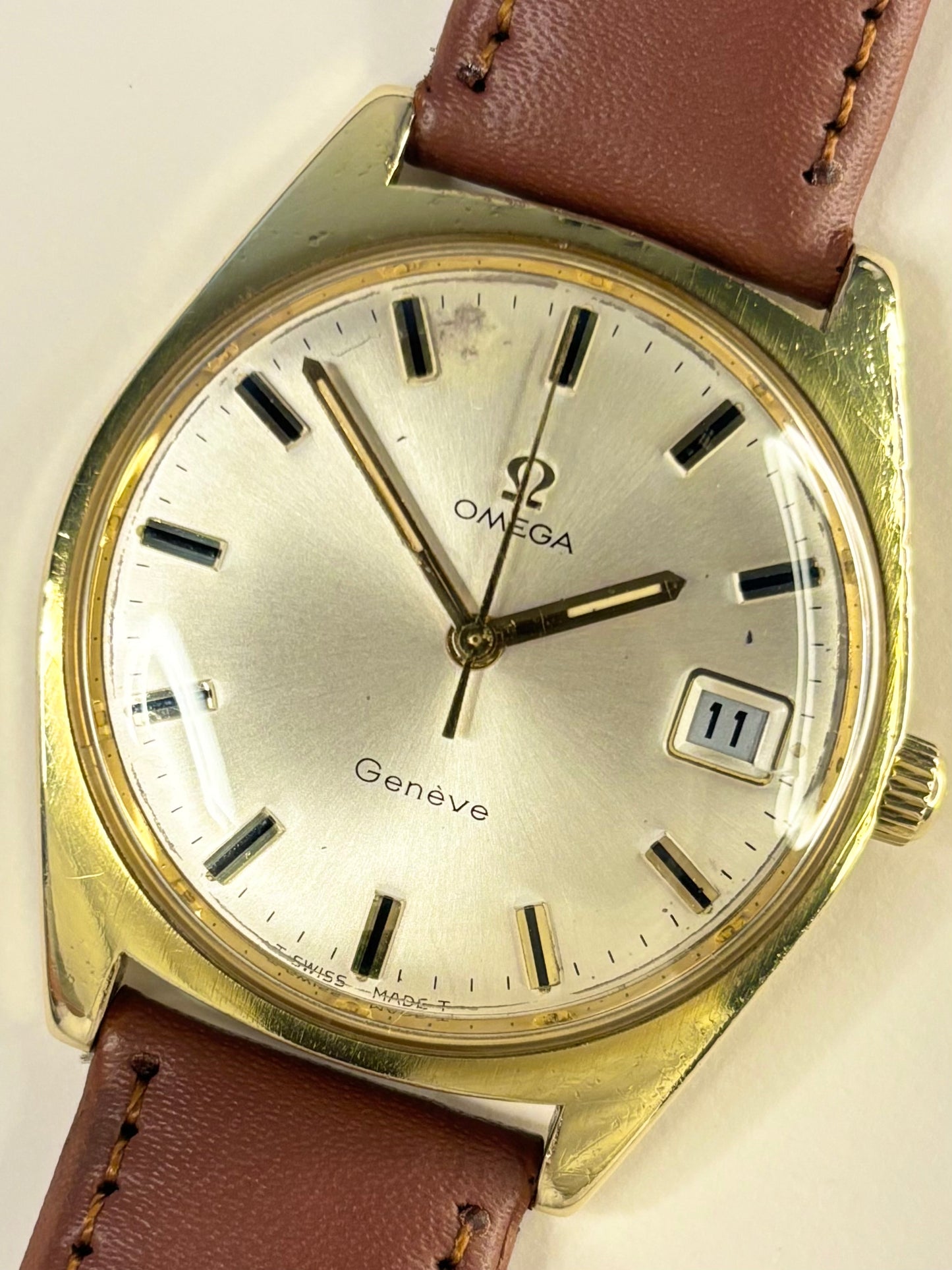 OMEGA Geneve Vintage 1970’s Men’s Manual Date Gold Dress Watch - 136.041