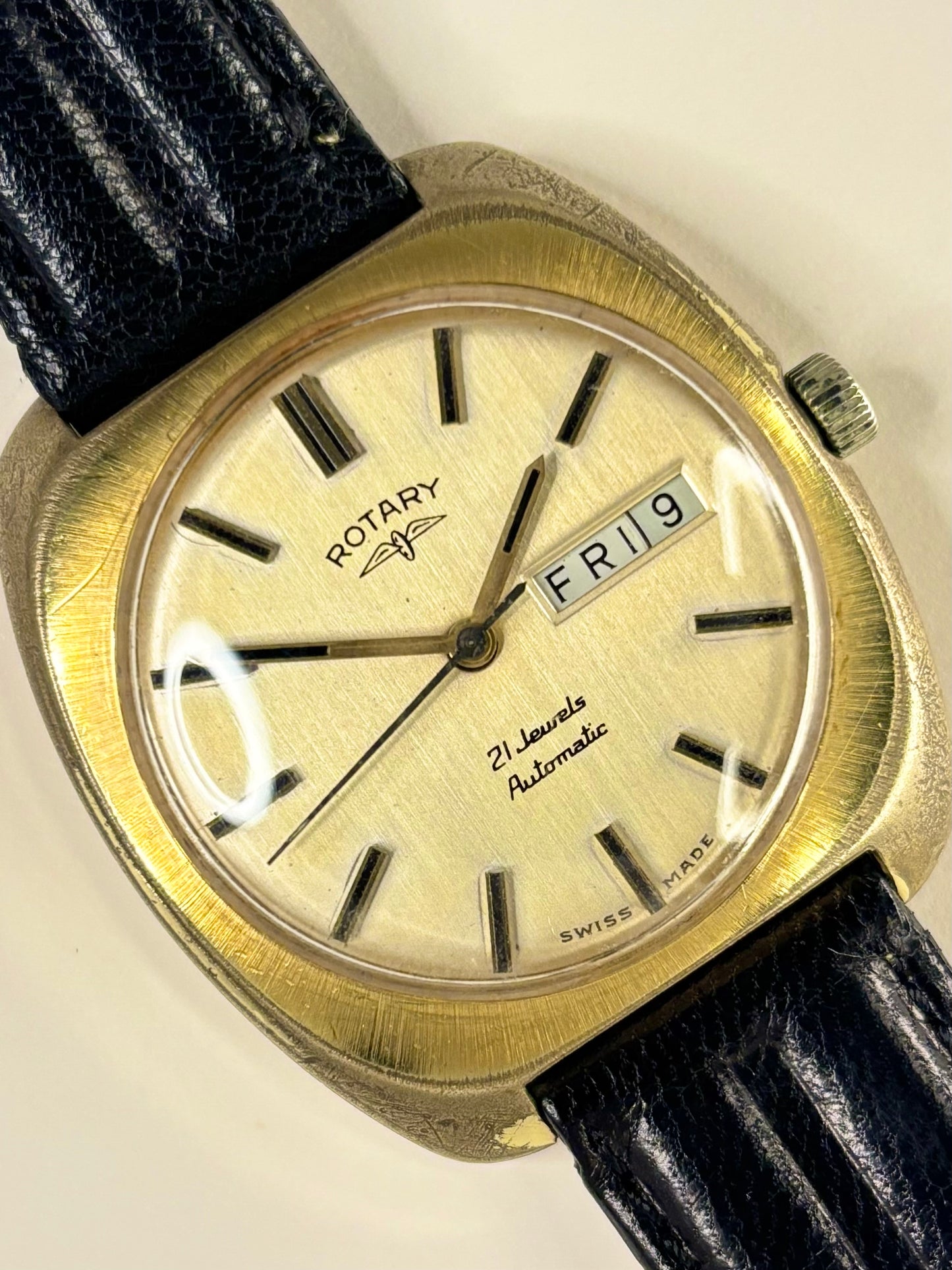 Rotary Vintage 1960’s Men’s Automatic Day/Date Gold Dress Watch