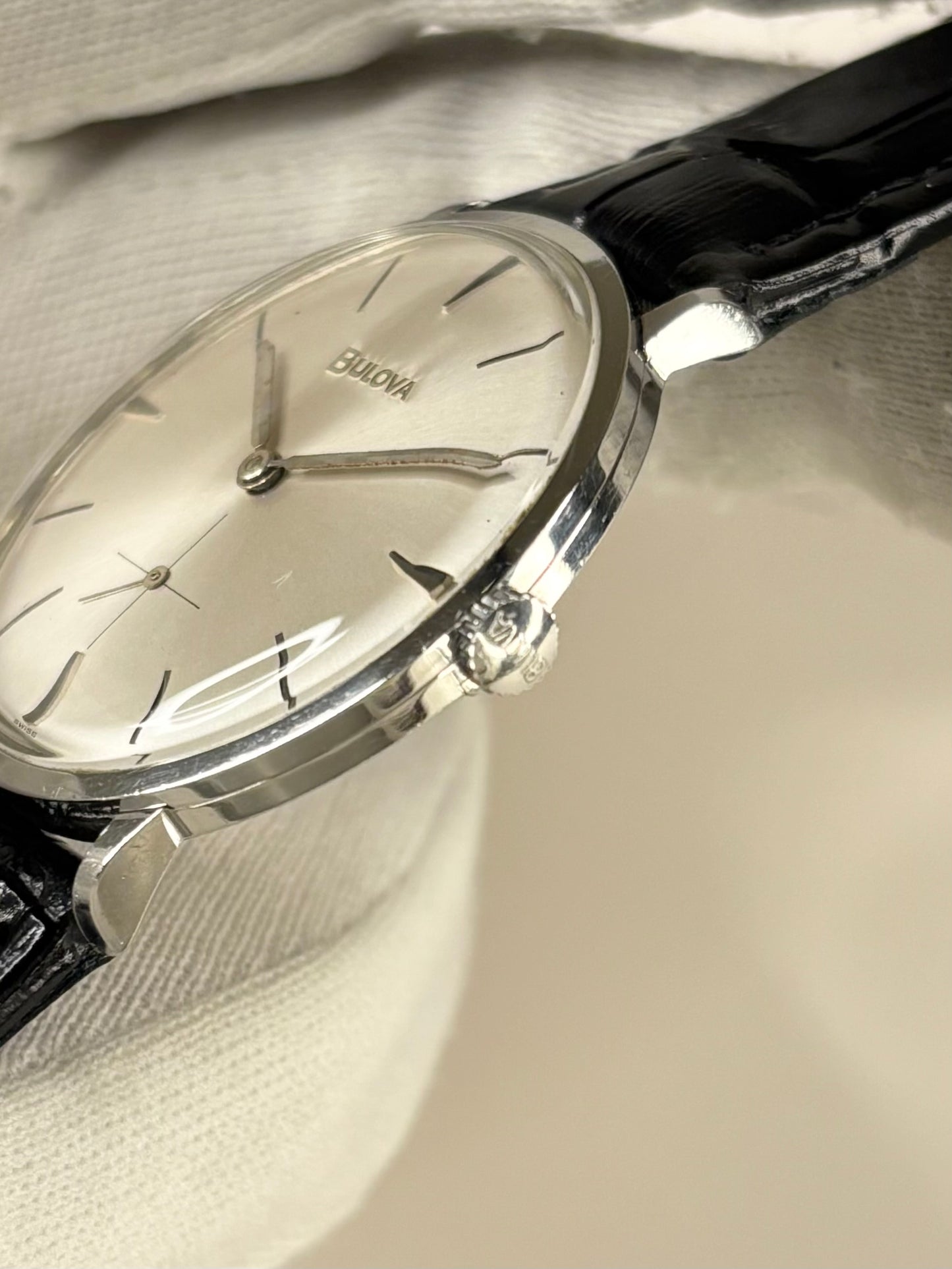 BULOVA Vintage 1960’s Men’s Manual Sub-Seconds Silver Dress Watch