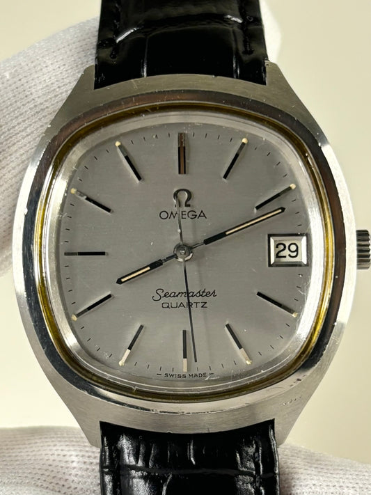 Vintage Omega Seamaster Ref. 196.0073 stainless steel 1976 men’s timekeeper showcasing Swiss quartz technology