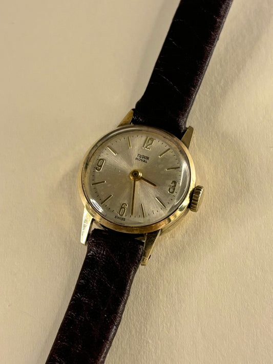 Tudor Royal Ladies 9ct Gold Vintage 1940’s Manual Watch