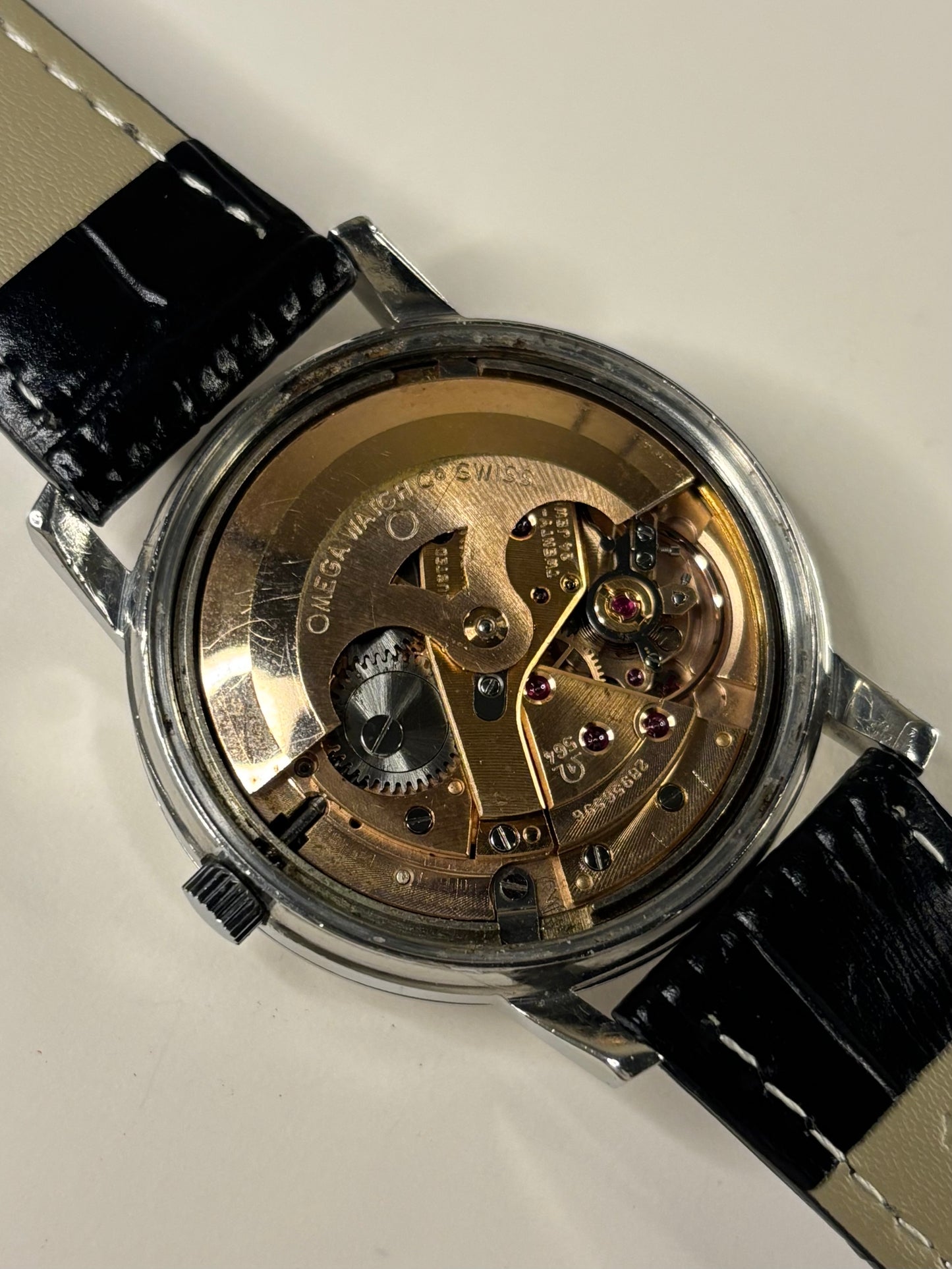 ref. 564 automatic mechanism movement of Omega Constellation 1960s Ref. 168.018 automatic stainless steel watch