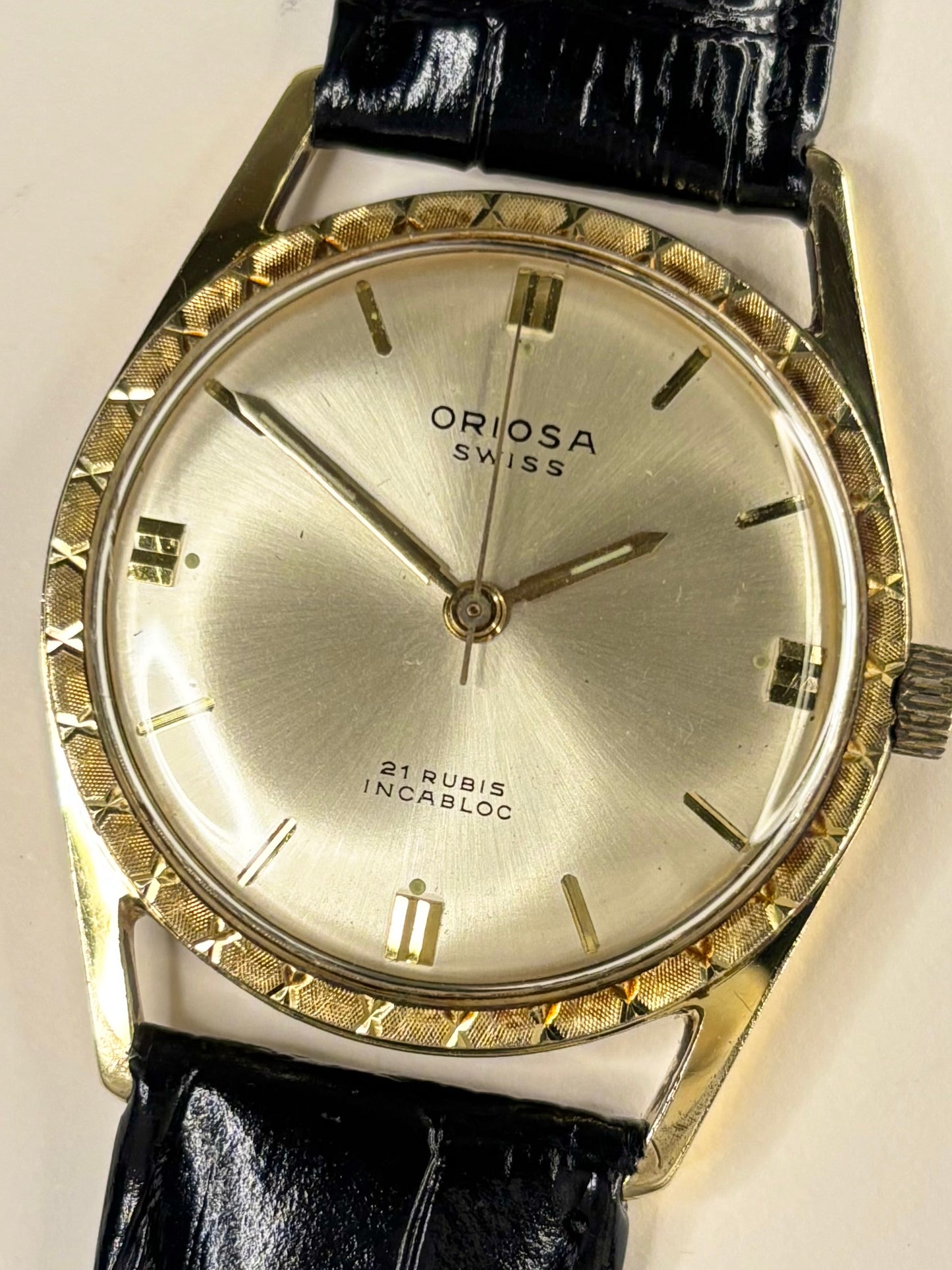 1968 Oriosa manual wind men’s dress watch with gold-plated case and white dial, 34mm