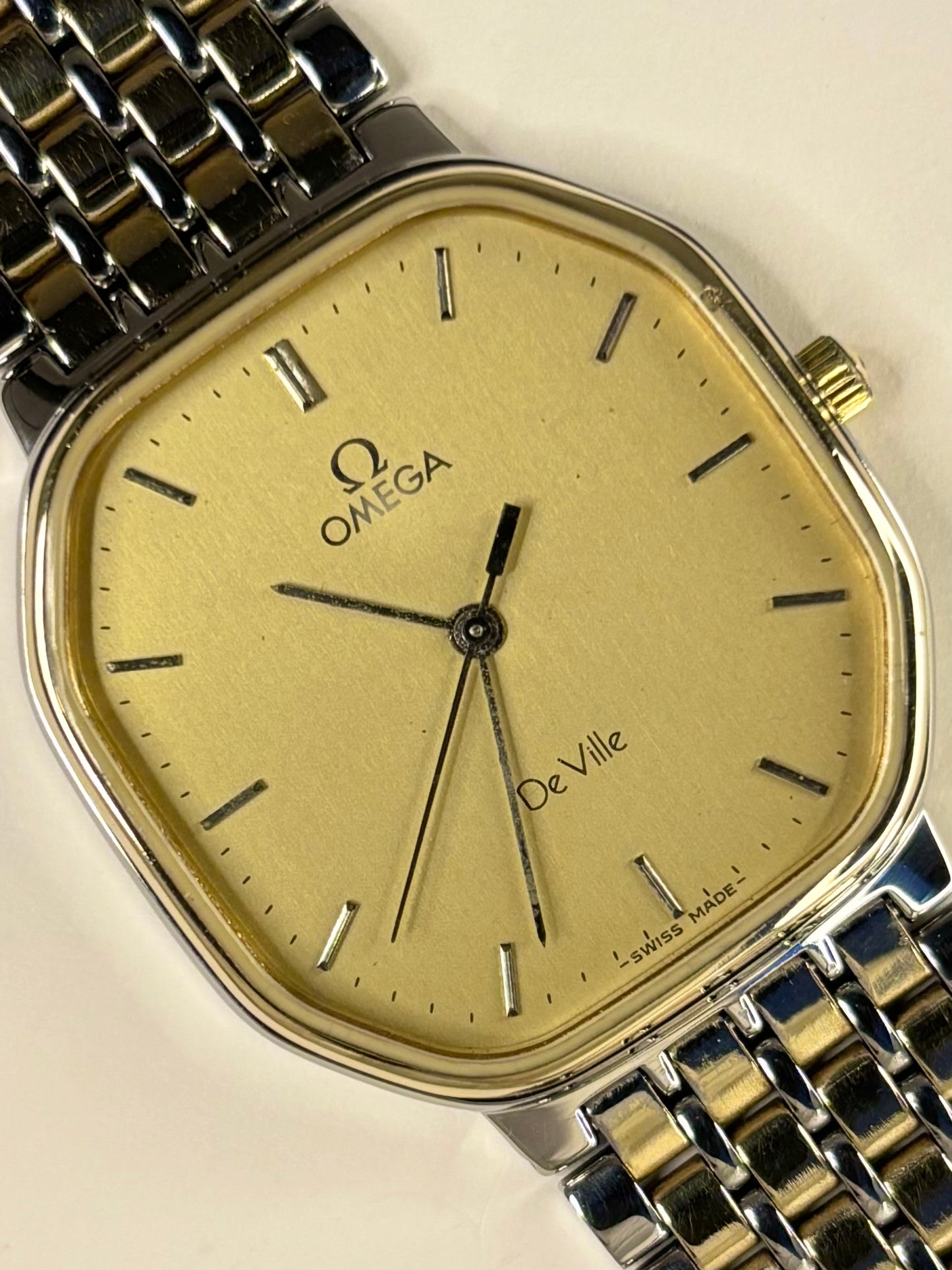 OMEGA De Ville Vintage 1980’s Quartz Bimetal Silver Gold Watch