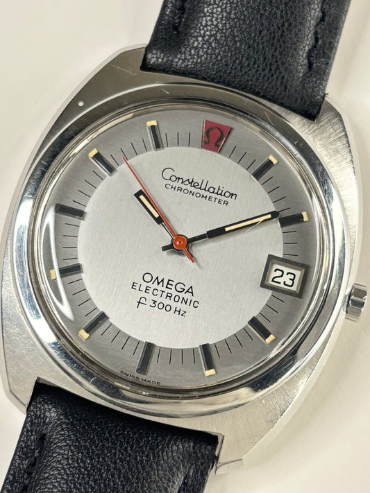 Omega Constellation f300Hz Vintage 1970’s Men’s Date Silver Dress Watch - 198.002 - 1250