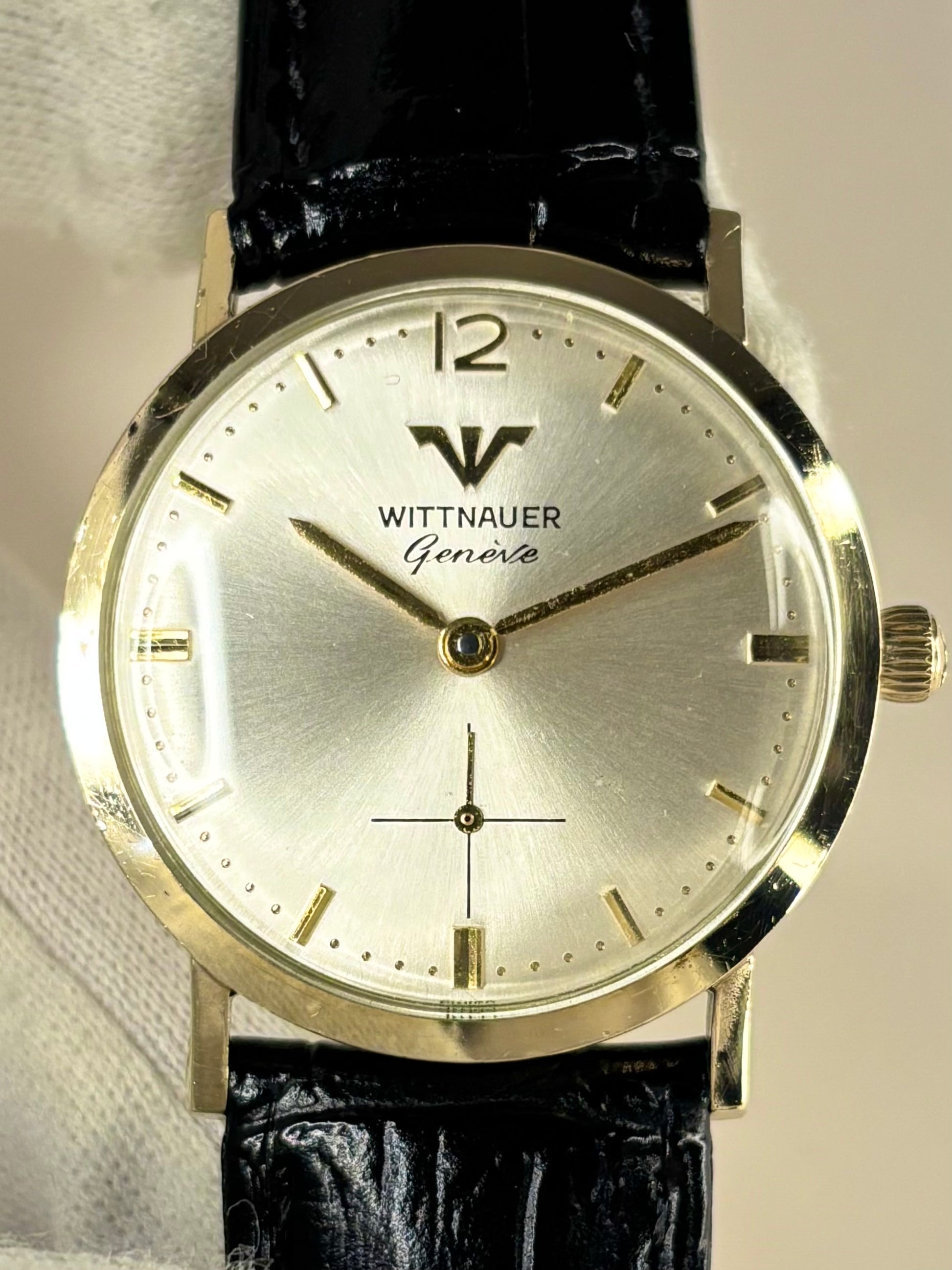 Longines Wittnauer 1960s vintage men’s timepiece rolled gold crisp white dial