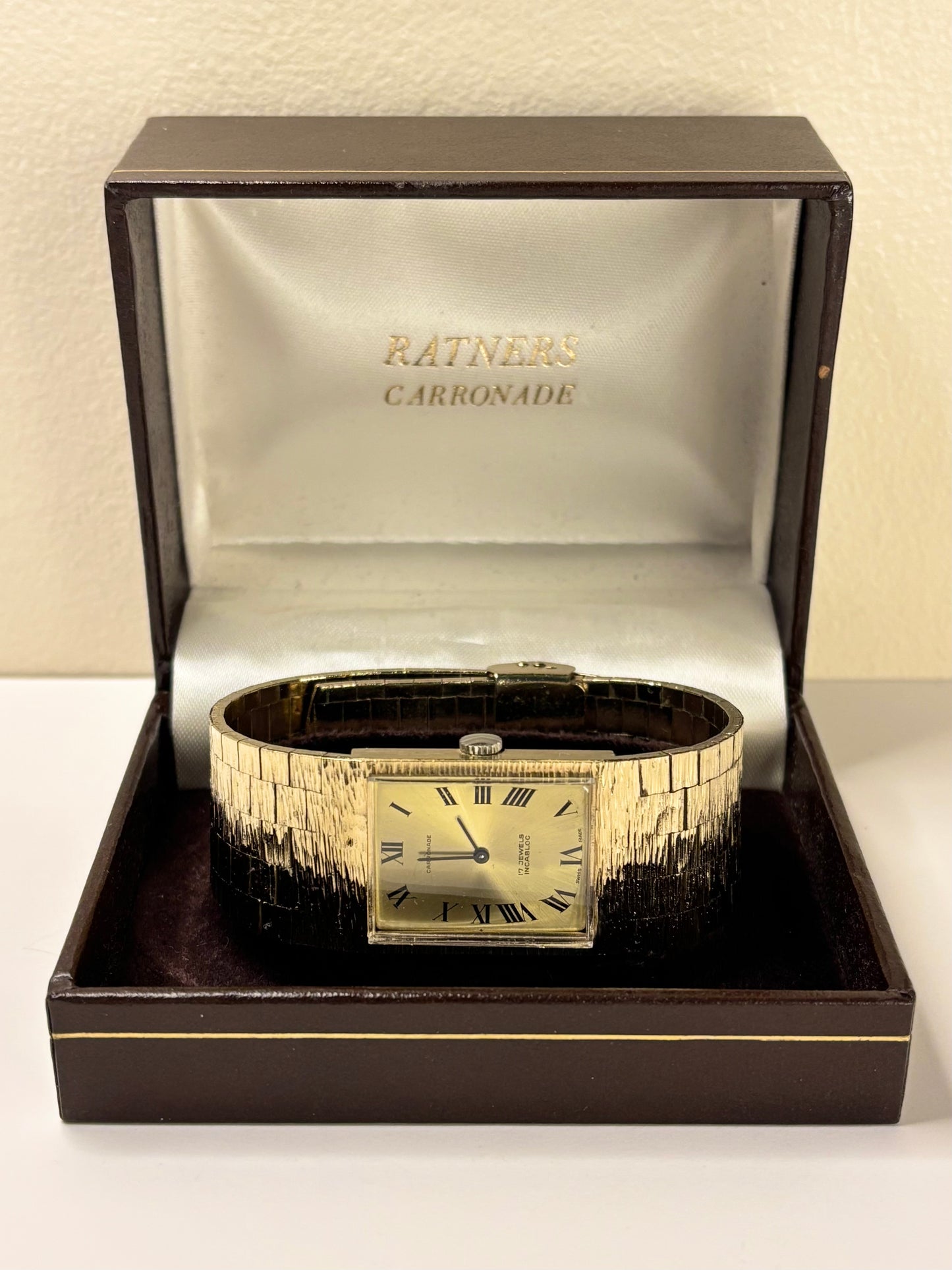 CARRONADE Vintage 1970’s *BOXED* Men’s Manual Gold Dress Watch