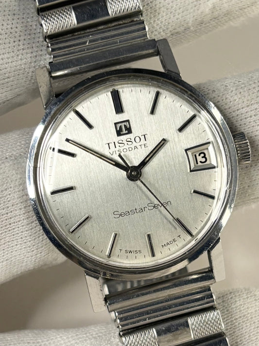 Vintage c.1972 Tissot manual timepiece – men's stainless steel dress watch in good condition, with marks commensurate with age