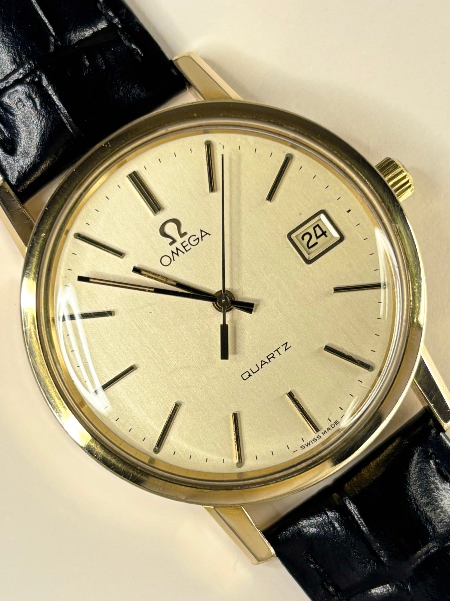 Omega Vintage 1970’s *+Papers* Men’s Quartz Date Gold Dress Watch - 196.0160 Cal. 1342