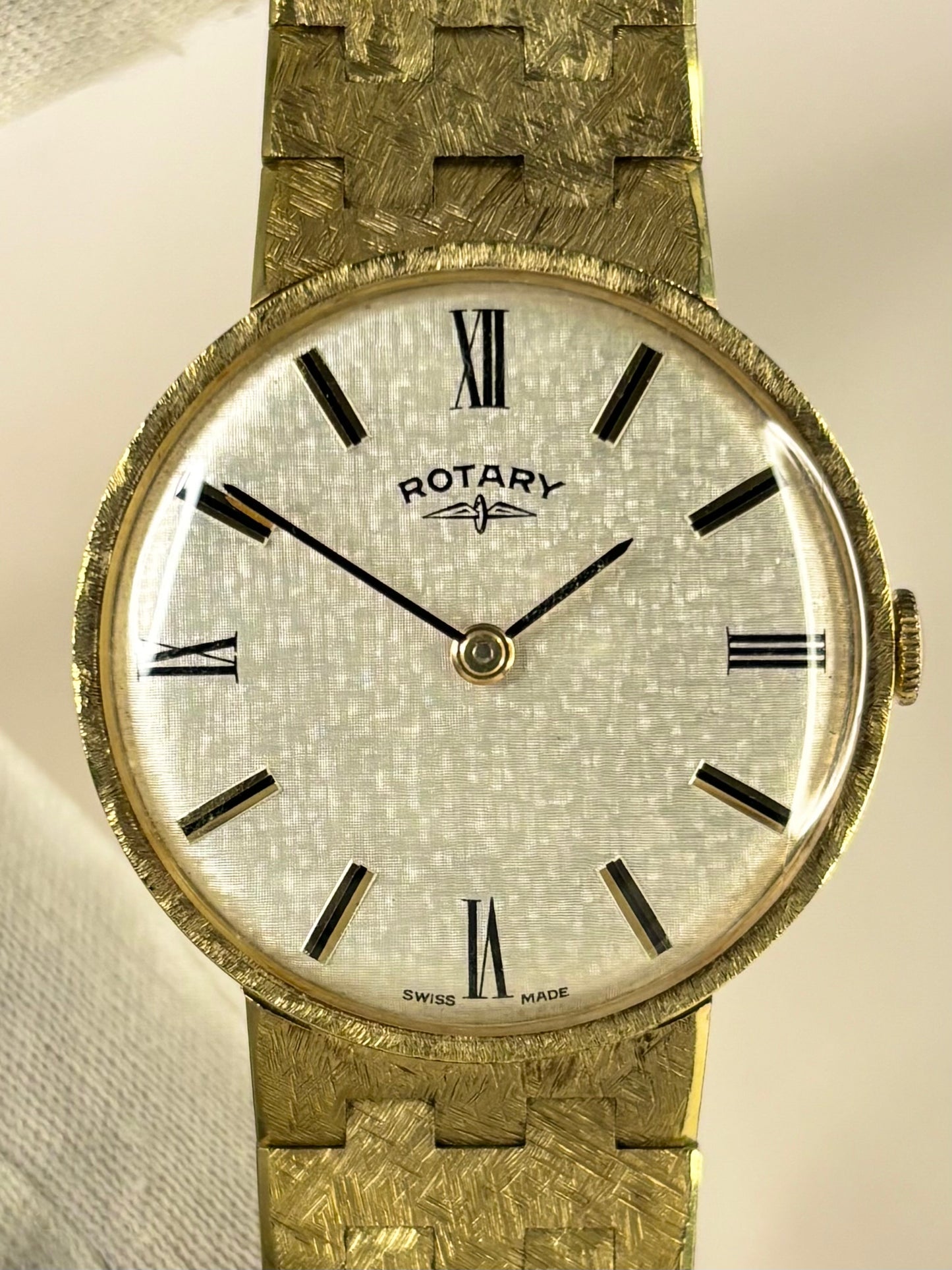 ROTARY Vintage *RARE* 1970’s Men’s Manual Gold Watch