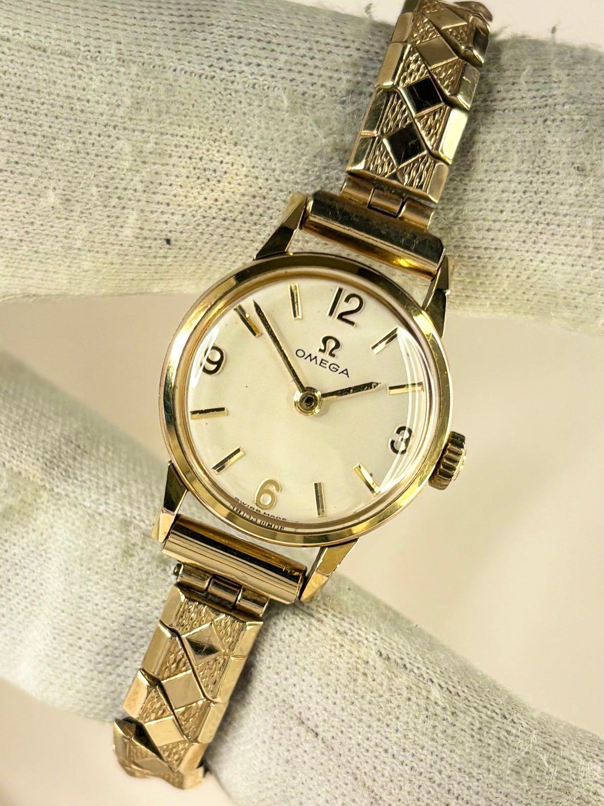 OMEGA Ladies Vintage 1960’s Manual Gold Cocktail Watch