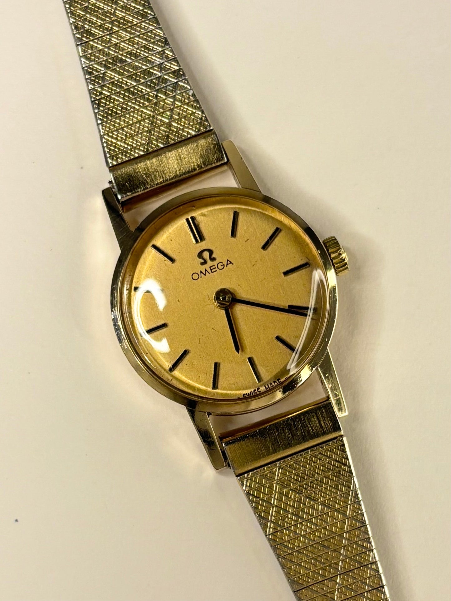 OMEGA 9ct Gold Ladies Vintage 1960’s Manual Watch - 511.5002
