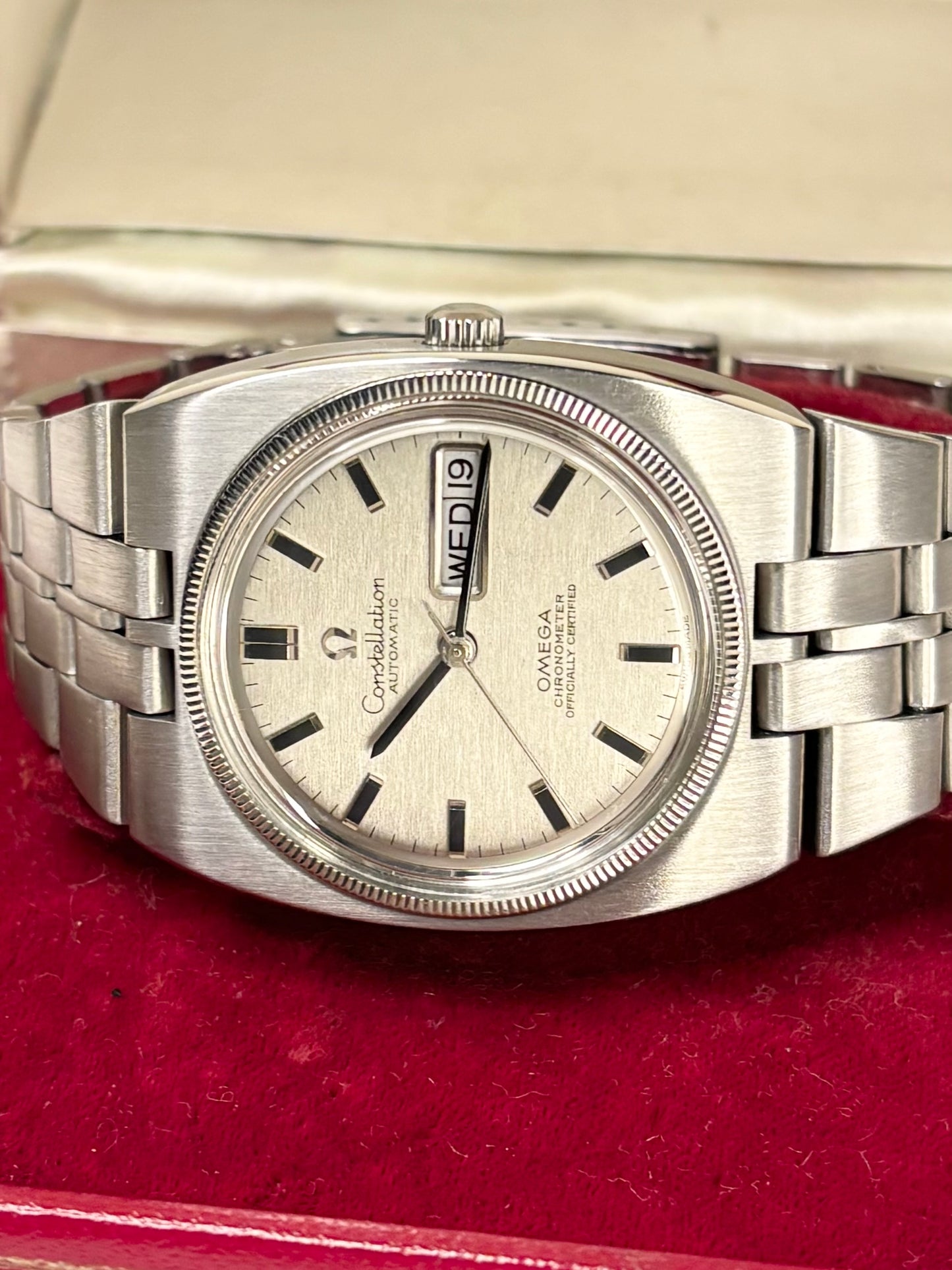 OMEGA Constellation *+BOX* Vintage 1960’s Men’s Automatic DayDate Silver Watch - 168.045