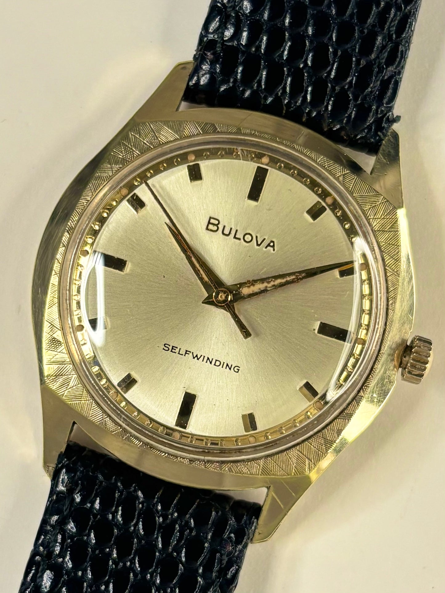 BULOVA Vintage *RARE* 1960’s Men’s Manual Automatic Gold Dress Watch