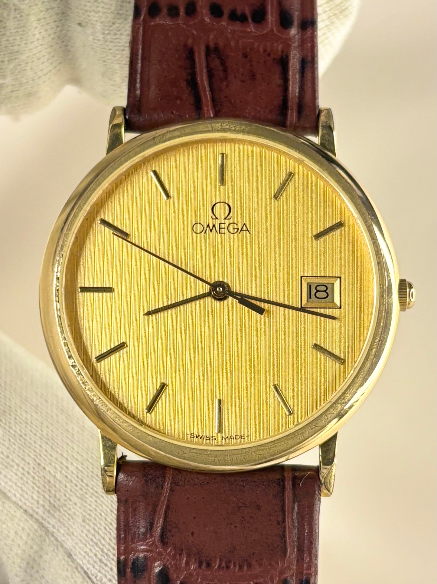 OMEGA Vintage 1980’s Men’s Gold Dress Watch - 196.0312