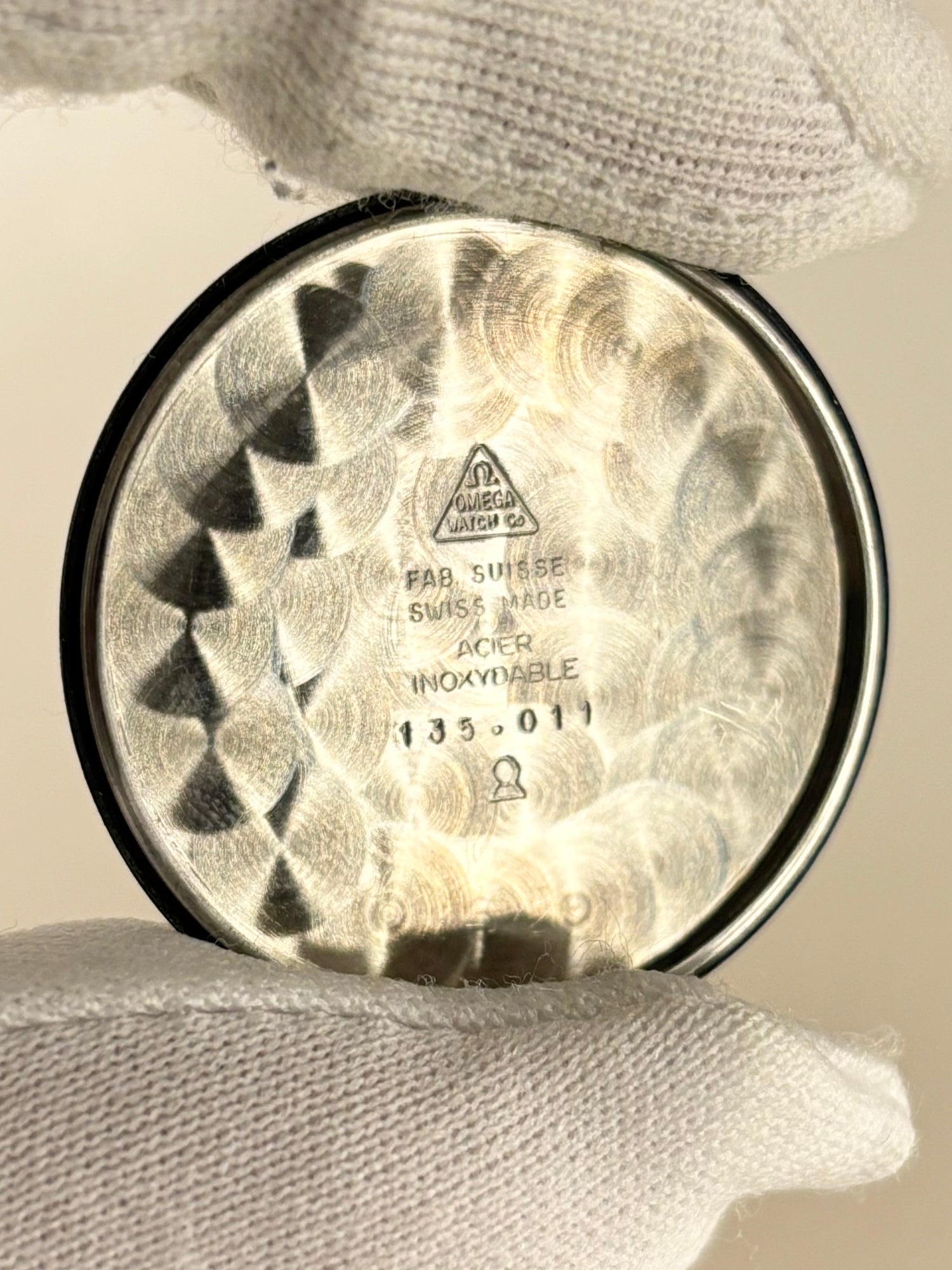 Omega Seamaster 600 Ref. 135.011 stainless steel 1966 men’s vintage timekeeper caseback view with hallmark details