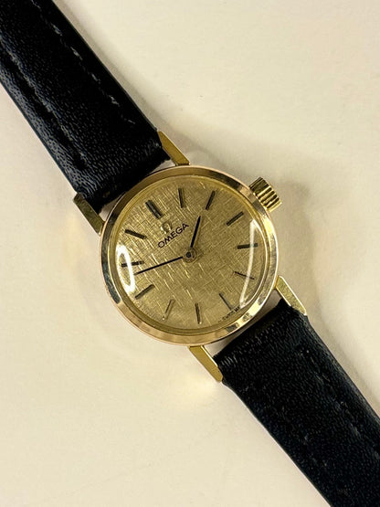 OMEGA Ladies Vintage 1960’s *+BOX* Linen Dial Manual Gold Dress Watch - 511.184