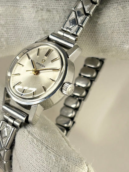 OMEGA Ladies Vintage 1960’s Manual Silver Watch