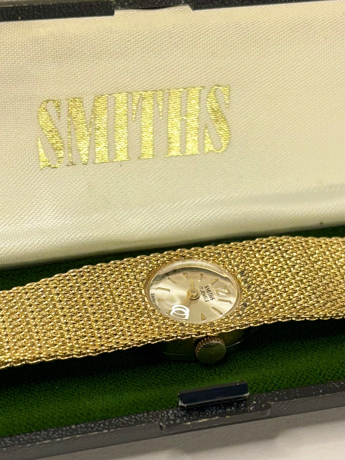 SMITHS Ladies *+BOX&PAPERS* Vintage 1970's Manual Gold Watch