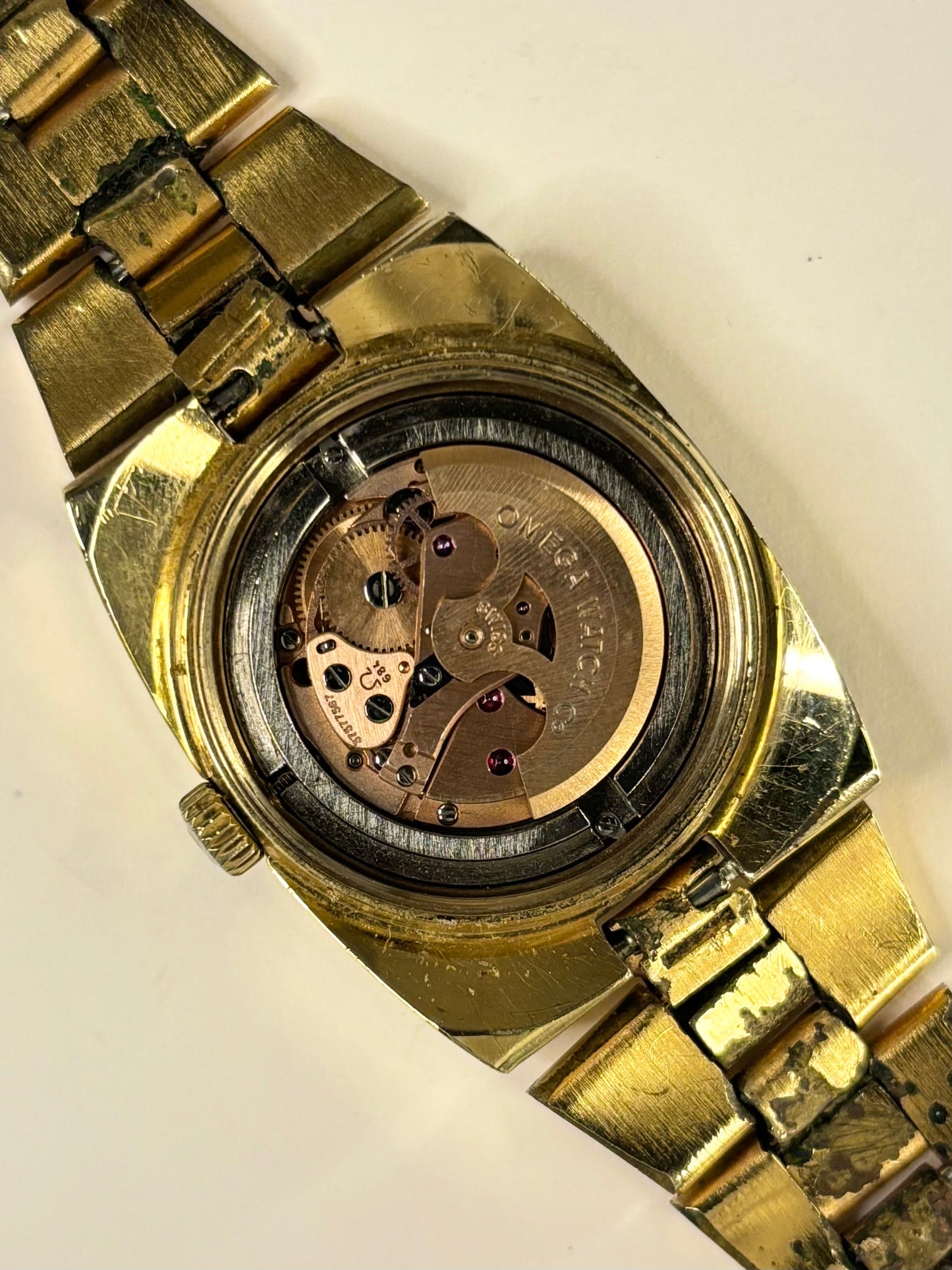 OMEGA Geneve Ladies Vintage 1970’s Automatic Date Gold Watch - 566.0075