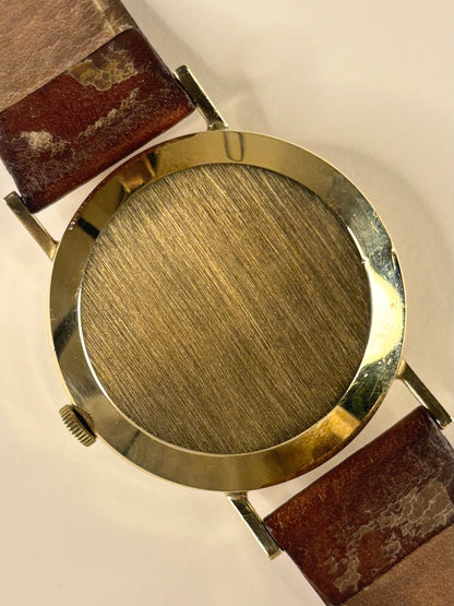 Caseback of Bentima Star 1969 vintage 9ct gold manual wind watch