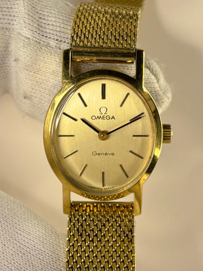 Omega Genève ladies Ref. 511.0411 1972 vintage timekeeper powered by calibre 620 Swiss manual wind movement
