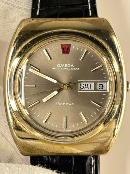 OMEGA Geneve 32KHz Megaquartz Vintage 1970’s Men’s Date Gold Dress Watch - 196.0030 - 1310