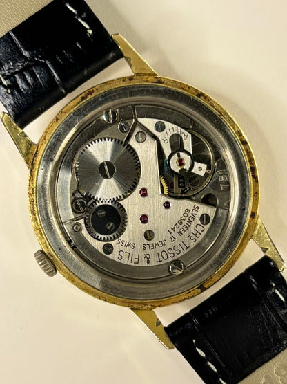 Detailed movement view of Tissot Ref. 41014 men’s vintage timekeeper calibre 781 manual