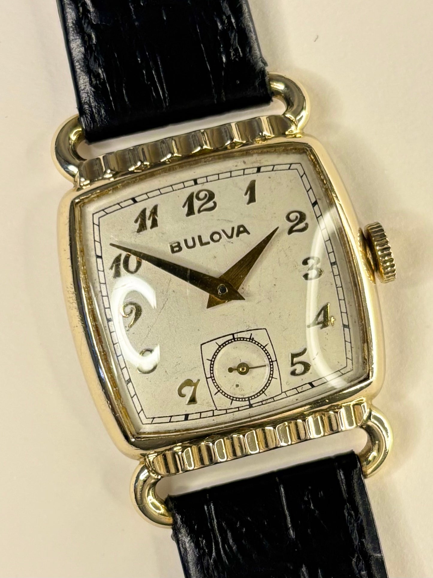 BULOVA Vintage *RARE* 1950’s Men’s Manual Antique Sub-Seconds Gold Tank Watch