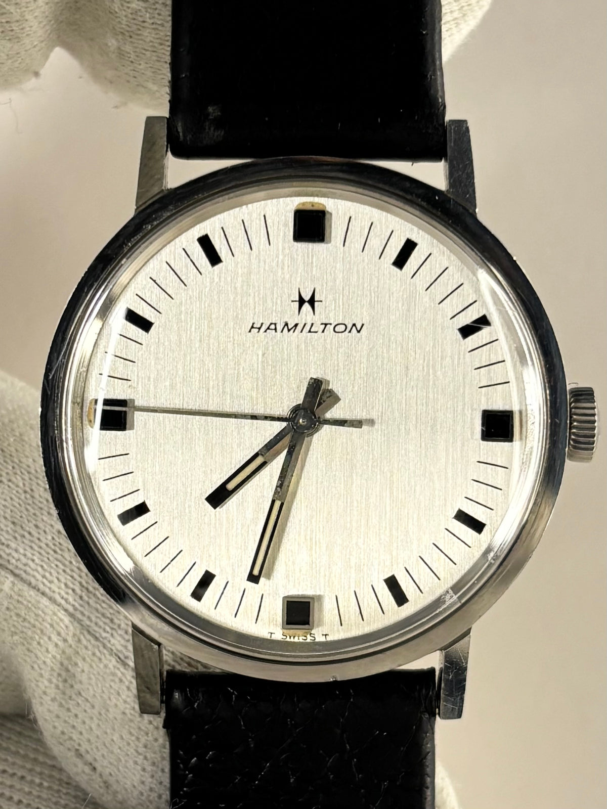 HAMILTON Vintage 1970’s Men’s Manual Silver Dress Watch