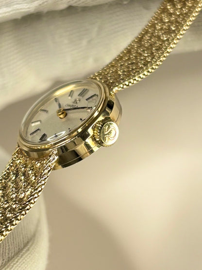 OMEGA Ladies 9ct Gold *+BOX* Vintage 1970’s Manual Watch - 711.5675