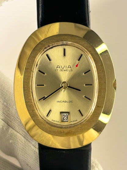 AVIA Vintage 1970’s *+BOX&PAPERS* Men’s Manual Gold Oval Dress Watch