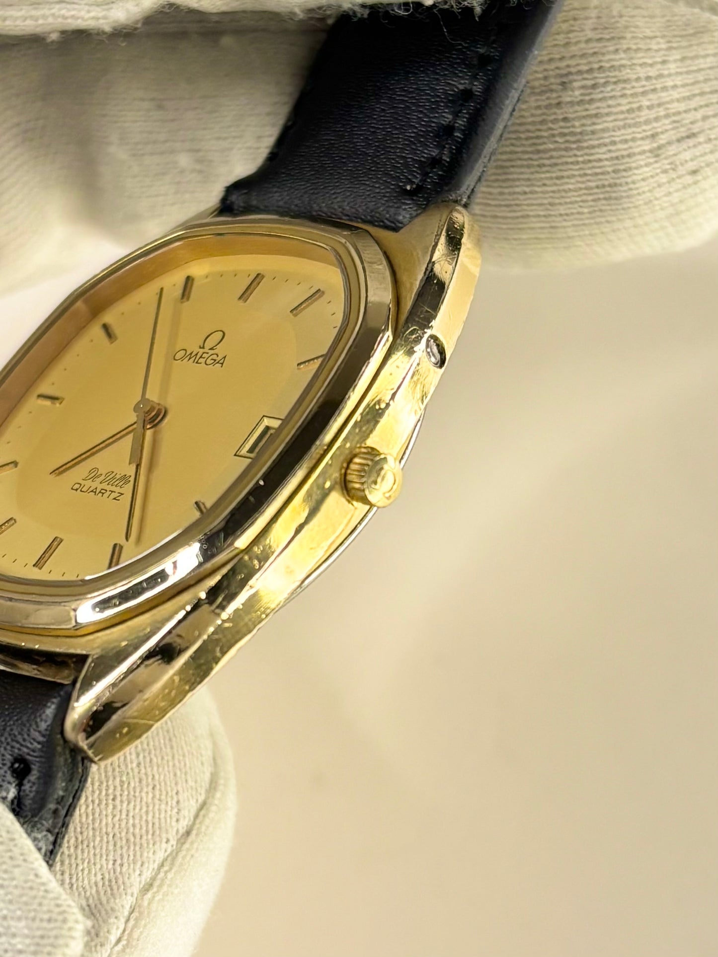 OMEGA De Ville Vintage 1970’s Men’s Date Gold Dress Watch
